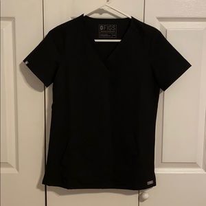 FIGS Pacora Front Pocket Top